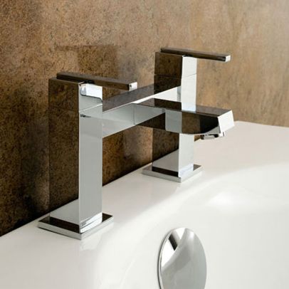 Modern Luxury Square Chrome Bridge Deck Mounted Bath Filler Tap
