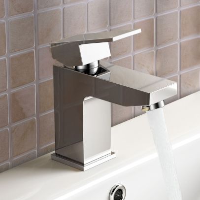 Leon Bathroom Basin Mixer Tap With Basin Waste Chrome 